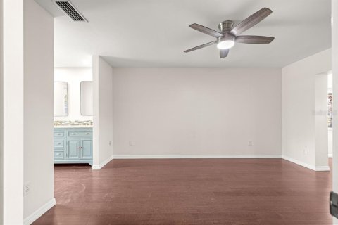 Casa en venta en Eustis, Florida, 3 dormitorios, 238.02 m2 № 1918680 - foto 20