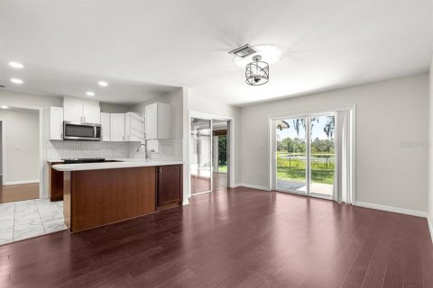 Casa en venta en Eustis, Florida, 3 dormitorios, 238.02 m2 № 1918680 - foto 30