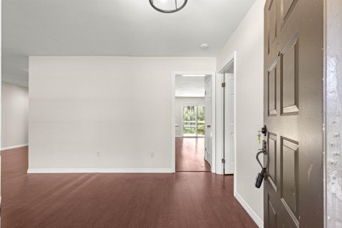 Casa en venta en Eustis, Florida, 3 dormitorios, 238.02 m2 № 1918680 - foto 7