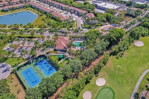 Touwnhouse à louer à Boca Raton, Floride: 4 chambres, 169.18 m2 № 1186985 - photo 1
