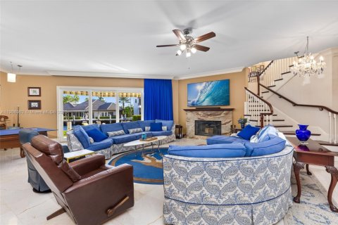 House in Fort Lauderdale, Florida 4 bedrooms, 537.35 sq.m. № 2082128 - photo 22