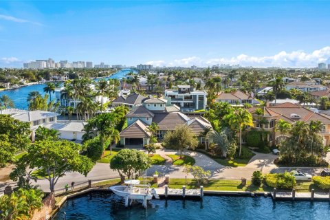 House in Fort Lauderdale, Florida 4 bedrooms, 537.35 sq.m. № 2082128 - photo 5
