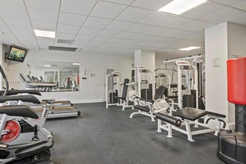 Copropriété à vendre à Hallandale Beach, Floride: 1 chambre, 52.95 m2 № 2431391 - photo 20
