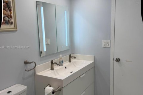 Copropriété à vendre à Hallandale Beach, Floride: 1 chambre, 52.95 m2 № 2431391 - photo 7
