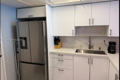 Copropriété à vendre à Hallandale Beach, Floride: 1 chambre, 52.95 m2 № 2431391 - photo 4