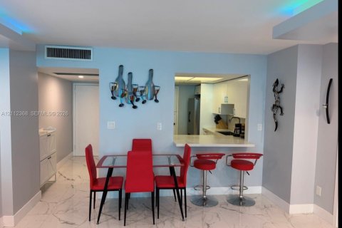 Copropriété à vendre à Hallandale Beach, Floride: 1 chambre, 52.95 m2 № 2431391 - photo 3