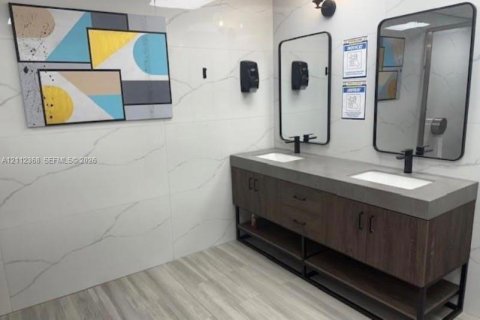 Copropriété à vendre à Hallandale Beach, Floride: 1 chambre, 52.95 m2 № 2431391 - photo 25