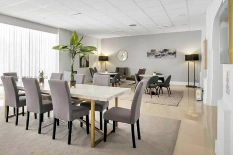Copropriété à vendre à Hallandale Beach, Floride: 1 chambre, 52.95 m2 № 2431391 - photo 23