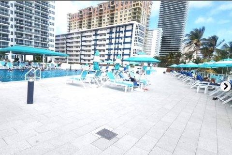Copropriété à vendre à Hallandale Beach, Floride: 1 chambre, 52.95 m2 № 2431391 - photo 22