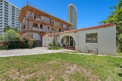 Купить виллу или дом в Майами-Бич, Флорида 3 спальни, 137.87м2, № 1782079 - фото 2