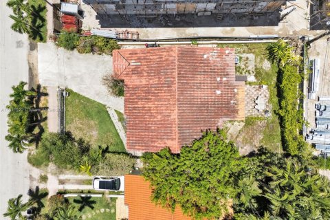 Купить виллу или дом в Майами-Бич, Флорида 3 спальни, 137.87м2, № 1782079 - фото 20