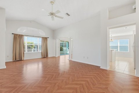Villa ou maison à vendre à The Villages, Floride: 3 chambres, 154.87 m2 № 2419376 - photo 8