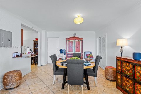 Снять в аренду кондоминиум в Майами-Бич, Флорида 2 спальни, 119.57м2, № 1989780 - фото 21