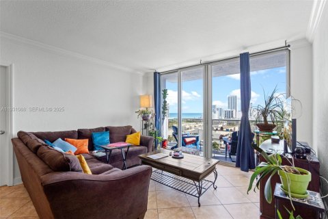 Снять в аренду кондоминиум в Майами-Бич, Флорида 2 спальни, 119.57м2, № 1989780 - фото 16