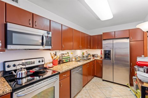 Снять в аренду кондоминиум в Майами-Бич, Флорида 2 спальни, 119.57м2, № 1989780 - фото 26