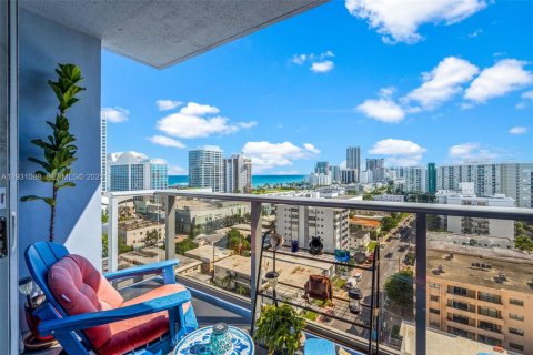 Снять в аренду кондоминиум в Майами-Бич, Флорида 2 спальни, 119.57м2, № 1989780 - фото 29