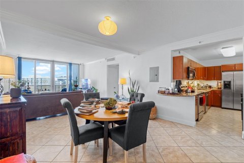 Снять в аренду кондоминиум в Майами-Бич, Флорида 2 спальни, 119.57м2, № 1989780 - фото 19