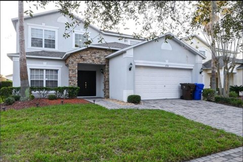 Casa en alquiler en Kissimmee, Florida, 5 dormitorios, 244.89 m2 № 1918201 - foto 1