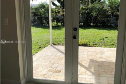 Снять в аренду виллу или дом в Майами, Флорида 3 спальни, 114.08м2, № 2005625 - фото 10