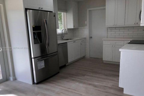 Снять в аренду виллу или дом в Майами, Флорида 3 спальни, 114.08м2, № 2005625 - фото 7