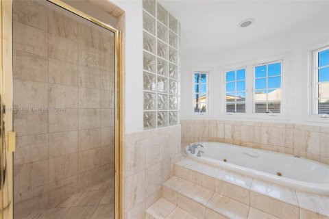 Condo in Miami Beach, Florida, 3 bedrooms  № 1811404 - photo 21