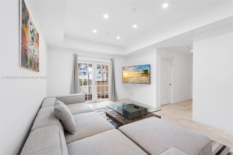 Condo in Miami Beach, Florida, 3 bedrooms  № 1811404 - photo 25