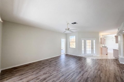 House in Sebring, Florida 3 bedrooms, 192.31 sq.m. № 2207856 - photo 8