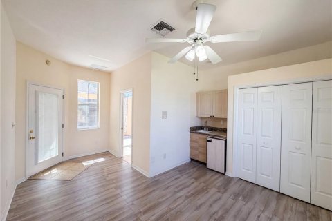 House in Sebring, Florida 3 bedrooms, 192.31 sq.m. № 2207856 - photo 19