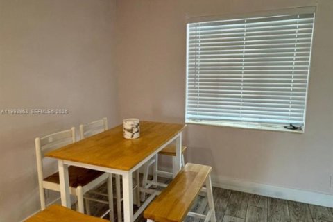 Снять в аренду квартиру в Лейк-Уорт, Флорида 1 спальня, 60.39м2, № 2055676 - фото 6