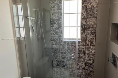 Снять в аренду квартиру в Лейк-Уорт, Флорида 1 спальня, 60.39м2, № 2055676 - фото 9