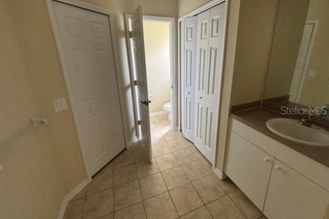 House in North Port, Florida 3 bedrooms, 142.23 sq.m. № 2102608 - photo 15