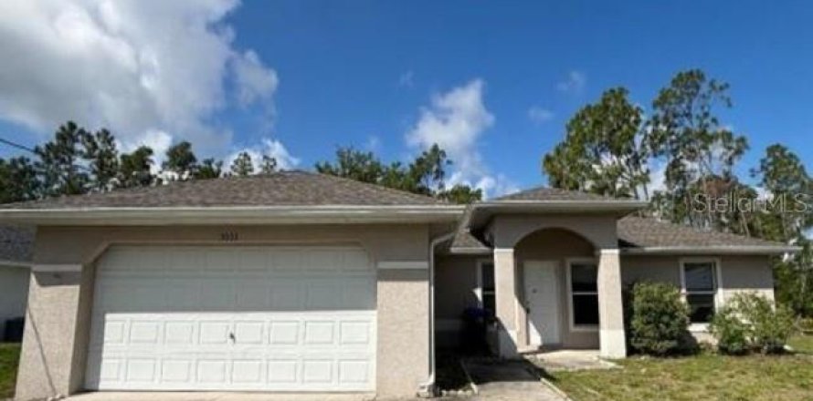 House in North Port, Florida 3 bedrooms, 142.23 sq.m. № 2102608