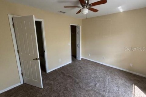 House in North Port, Florida 3 bedrooms, 142.23 sq.m. № 2102608 - photo 12
