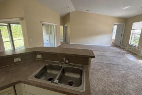 House in North Port, Florida 3 bedrooms, 142.23 sq.m. № 2102608 - photo 7