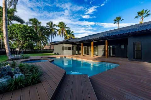 Casa en venta en Miami, Florida, 4 dormitorios, 370.77 m2 № 1968170 - foto 4