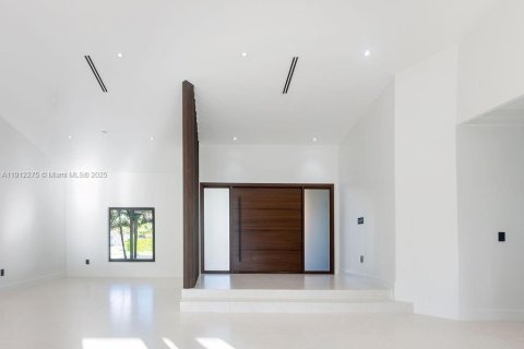 Casa en venta en Miami, Florida, 4 dormitorios, 370.77 m2 № 1968170 - foto 7