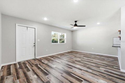 Condo in Sun City Center, Florida, 1 bedroom  № 2275770 - photo 12
