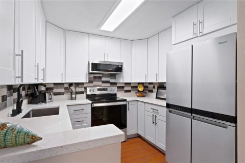 Купить виллу или дом в Порт-Оранж, Флорида 4 комнаты, 121.61м2, № 1772122 - фото 10