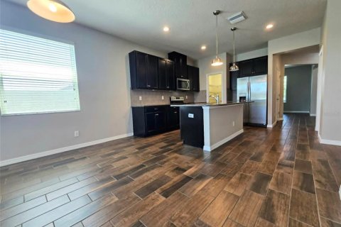 Villa ou maison à louer à Riverview, Floride: 4 chambres, 190.08 m2 № 2401172 - photo 11