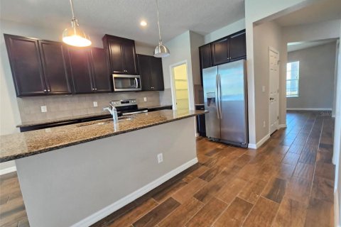 Villa ou maison à louer à Riverview, Floride: 4 chambres, 190.08 m2 № 2401172 - photo 6