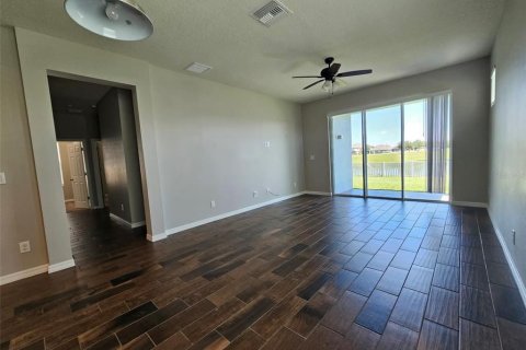 Villa ou maison à louer à Riverview, Floride: 4 chambres, 190.08 m2 № 2401172 - photo 7