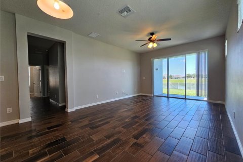 Villa ou maison à louer à Riverview, Floride: 4 chambres, 190.08 m2 № 2401172 - photo 8