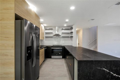 Casa en venta en Orlando, Florida, 4 dormitorios, 134.34 m2 № 2118138 - foto 9