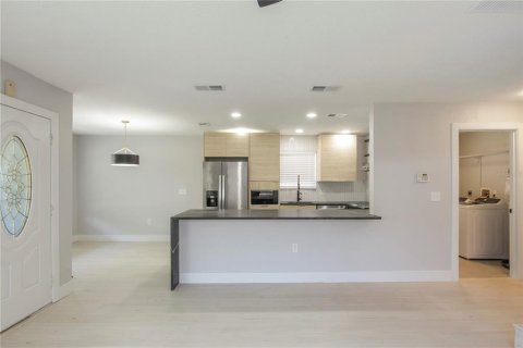 Casa en venta en Orlando, Florida, 4 dormitorios, 134.34 m2 № 2118138 - foto 5