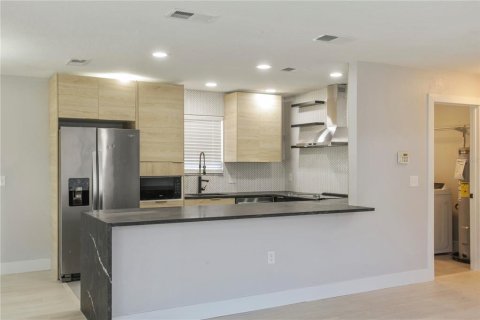 Casa en venta en Orlando, Florida, 4 dormitorios, 134.34 m2 № 2118138 - foto 8