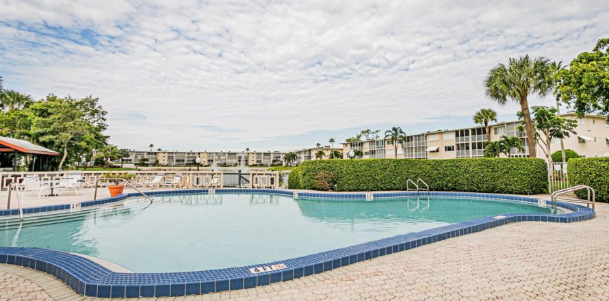 Condo in Lake Worth, Florida, 2 bedrooms  № 1209293