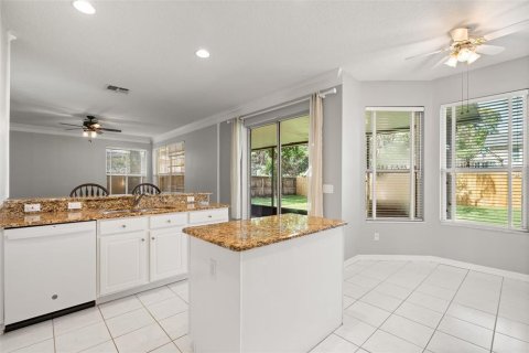 Villa ou maison à vendre à Orlando, Floride: 4 chambres, 250.93 m2 № 2151632 - photo 14