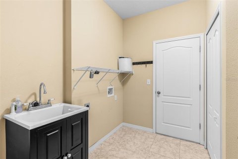 Villa ou maison à vendre à Sarasota, Floride: 3 chambres, 165.37 m2 № 2231969 - photo 25
