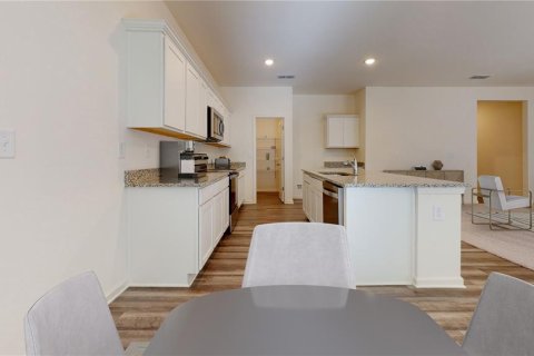 Casa en venta en Dade City, Florida, 5 dormitorios, 221.76 m2 № 1584735 - foto 9
