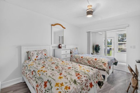 Condo in Deerfield Beach, Florida, 2 bedrooms  № 2246464 - photo 24